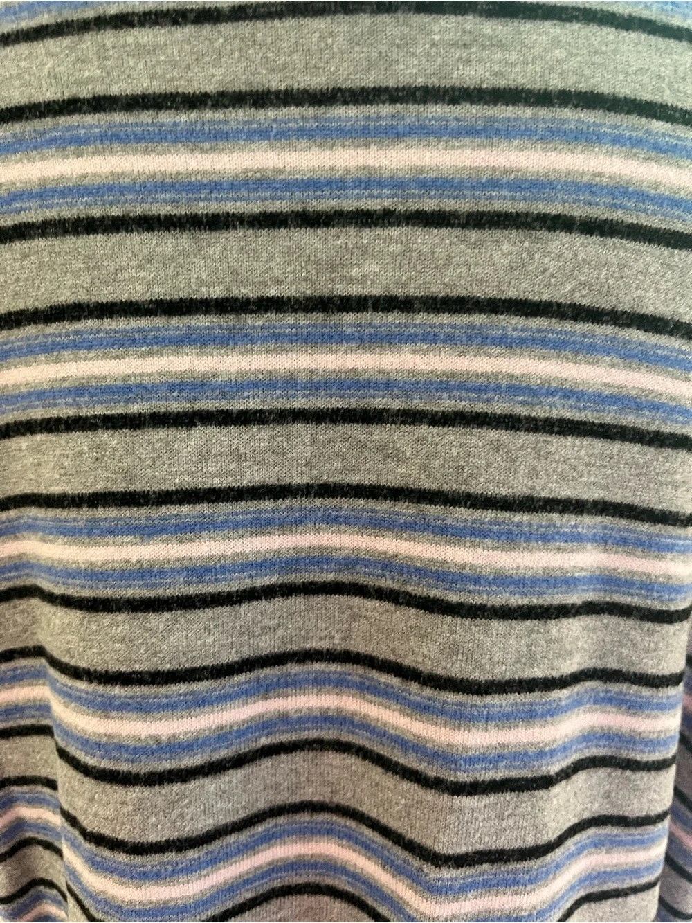 V-Neck Striped Long-Sleeve Top in Gray and Blue - women’s - large